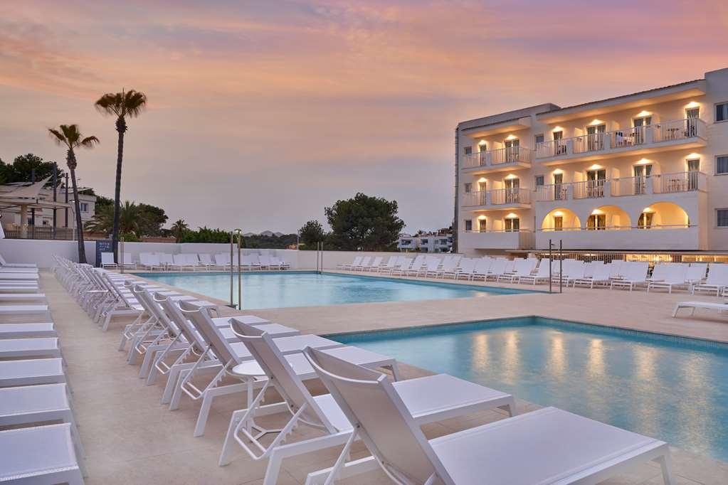 Barcel Ponent Playa Hotel Cala D´Or Faciliteiten foto